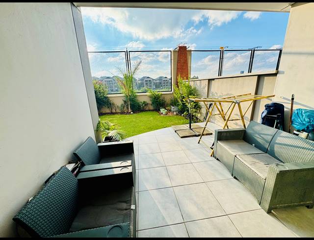 3 BEDROOM FLAT FOR SALE IN WATERFALL